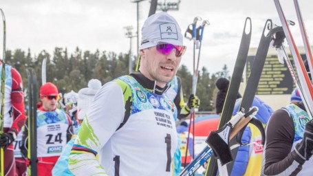 Олимпийский чемпион из ХМАО Устюгов выиграл гонку на «Сыктывкарской лыжне-2022»