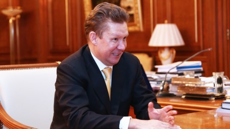 Миллер переизбран главой "Газпрома" еще на пять лет