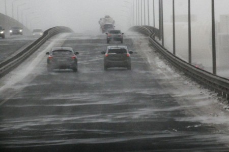 В Тюменской области из-за метели ограничили движение на трассе Тюмень — Омск