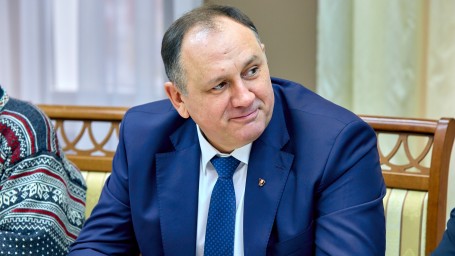 Прокуратура дала месяц мэру Ханты-Мансийска на устранение нарушений, связанных с закупкой «умных остановок»
