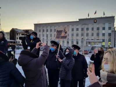 В ХМАО и Тюмени прошли массовые задержания участников акций в поддержку Навального