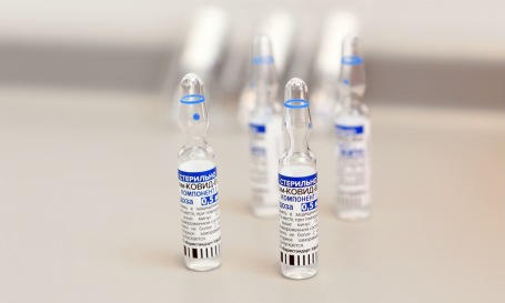 В ХМАО вакцинацию от коронавируса прошли 4% всех югорчан