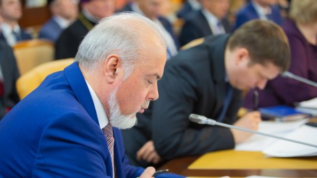Согласованный Комаровой кандидат от ЕР в Госдуму подал документы на праймериз