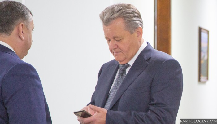 «Проверяют информацию про квартиру в Ницце и еще одно гражданство»