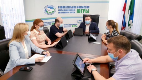 Избирком Югры заверил от первой партии список кандидатов в депутаты думы ХМАО 