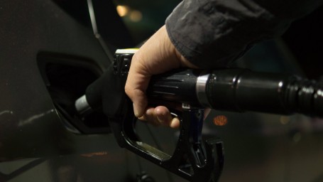 ФАС начала проверку резкого роста цен на бензин в ХМАО, и на газ в Тюмени
