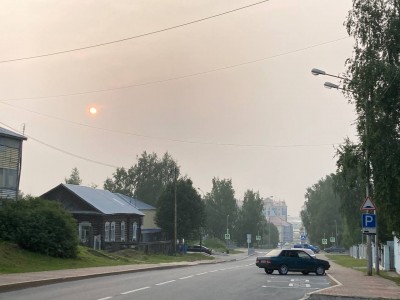 Дым от лесных пожаров из Якутии достиг столицы ХМАО