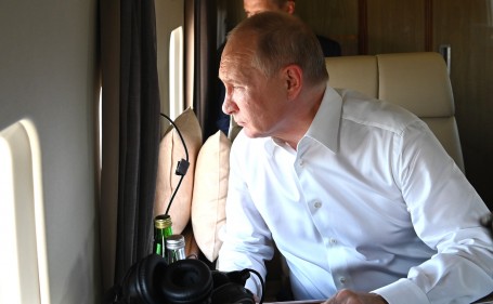 СМИ: 27 апреля президент Путин может решить судьбу прямых выборов губернаторов, в том числе в Тюменской области