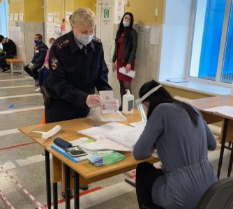 На выборах в Госдуму в ХМАО в «округе смертников» явка за первый день составила 14,9%