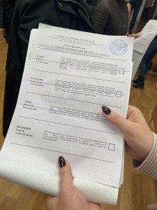 Голосование в ХМАО началось со скандала: гражданам выдавали недействительные бюллетени