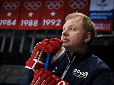 Главным тренером сборной России по хоккею стал Алексей Жамнов, ранее сообщалось, что им будем Олег Знарок