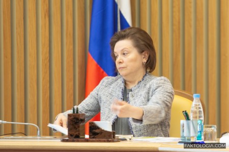 Губернатор ХМАО Комарова в конце ноября выступит с отчетом о работе за 2021 год