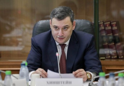 Депутат Госдумы Хинштейн направит запросы силовикам по факту нападения на журналистов «Новой газеты» в Сургуте