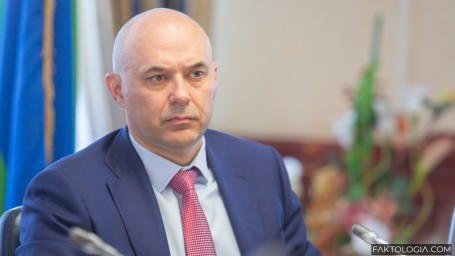 Глава Сургута Андрей Филатов объявил о досрочном сложении полномочий