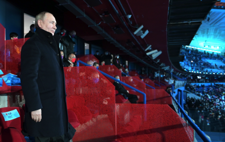 Песков опроверг, что Путина не показали во время открытия Олимпиады из-за ограничений, которые наложены на Россию
