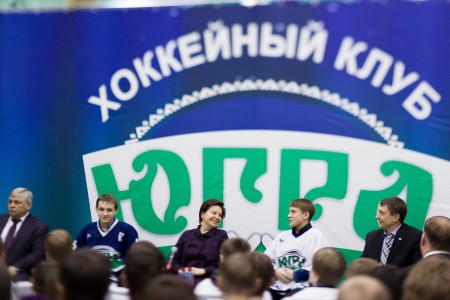 Губернатор ХМАО Комарова заявила, что хоккейный клуб «Югра» не будет выступать в КХЛ, так как бюджетные траты не оправдывают себя