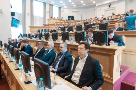 Депутат предложил Счётной палате проверить, как дума ХМАО тратит на себя более 600 млн рублей в год