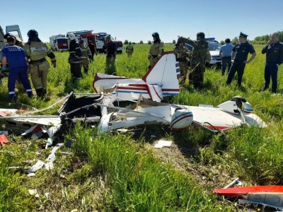 В Тюменской области упал учебный самолет, есть пострадавший
