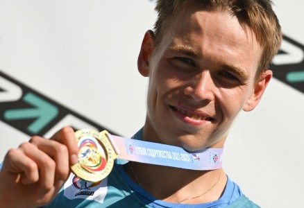 Биатлонист из ХМАО Вагин выиграл две медали на первом этапе Кубка Содружества в Сочи