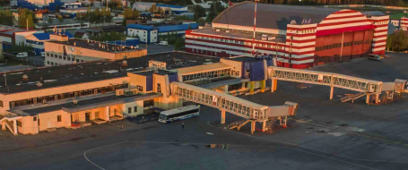 Глава ХМАО Комарова сообщила, что власти готовят решение по реконструкции аэропорта Сургута
