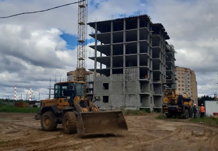 Фонд защиты прав граждан снова ищет подрядчика, который достроит проблемные дома ЖК «Любимый» в Сургуте, но по сниженной цене