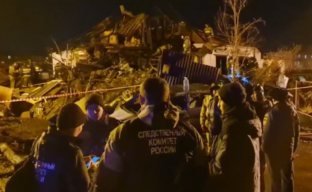 СКР завел уголовное дело после падения Су-30 на жилой дом в Иркутске