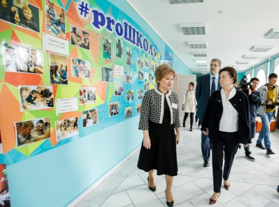 Губернатор Югры Комарова предложила учителям, пожаловавшимся на нарушение учебного процесса из-за мобилизации, работать «за десятерых»