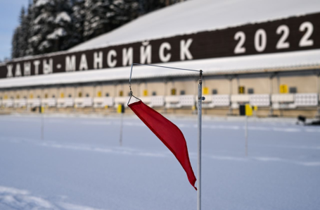 В Ханты-Мансийске из-за морозов у биатлонистов отменены гонки преследования