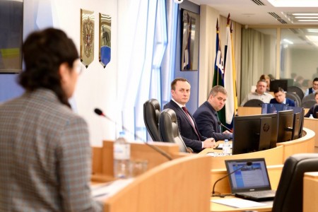 Дума Сургута приняла бюджет на 2023 год: доходы и расходы будут для города рекордными