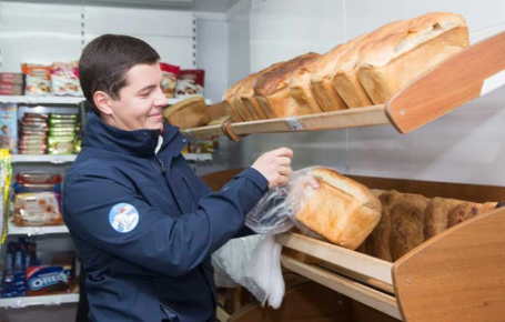 Ямал первым в России ввел электронные сертификаты на еду для бедных