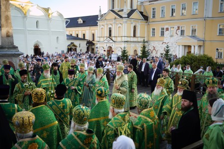Митрополиты из ХМАО и Тобольска приняли участие в литургии патриарха Кирилла