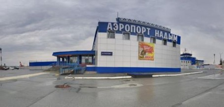 Самолет авиакомпании «Ямал» не смог приземлиться в Надыме из-за собак на посадочной полосе