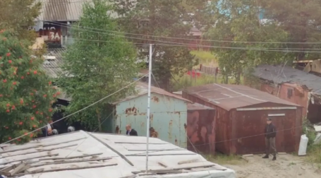 Житель Ямала открыл стрельбу после того, как приставы попытались выселить его из аварийного дома