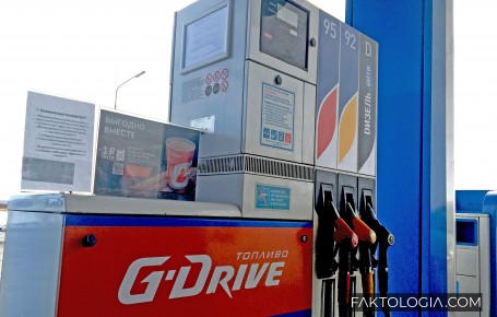ФАС подозревает две топливные компании в ХМАО в сговоре по удержанию цен на бензин
