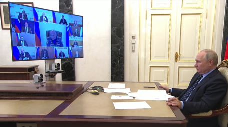Президент РФ Путин поручил изучить вопрос о строительстве Северо-Сибирской железнодорожной магистрали 