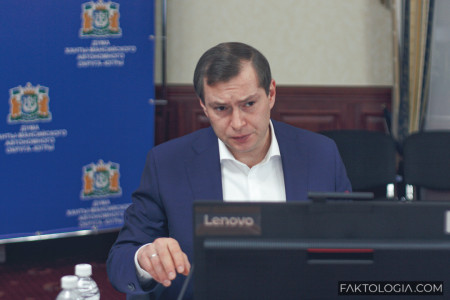 Куратор строительного блока в правительстве ХМАО Ислаев раскритиковал протеже замгубернатора Шипилова 