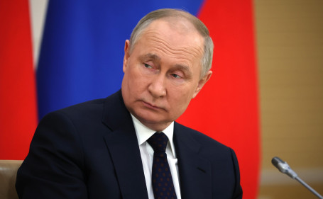 Президент России Путин закрепил статус многодетных семей и меры поддержки для них