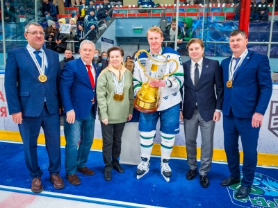 Хоккеисты «Югры» оставили губернатора ХМАО Комарову без Кубка Шелкового пути