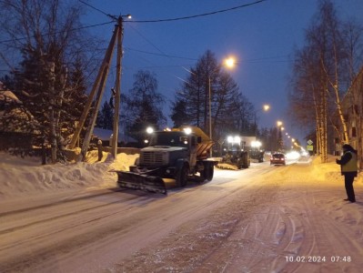 Муниципалитеты Югры тщательно убирают от снега перед визитом губернатора ХМАО Комаровой