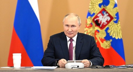 Президент России Путин принял участие в открытии вуза в ХМАО, который заработает лишь через полгода