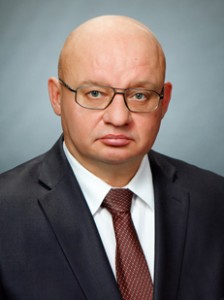 Гендиректор аэропорта Сургута Дьячков будет переназначен еще на два года