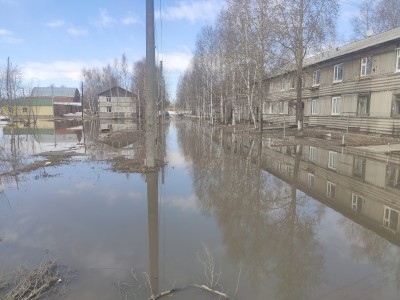 В ХМАО уже месяц топит канализацией город, в котором находится штаб-квартира «дочки» «Роснефти»
