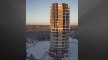 Власти ХМАО превращают проект по достройке жилого дома в Сургуте, который выкупили у дольщиков, в долгострой