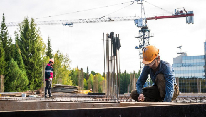 Власти ХМАО профинансируют работодателям привлечение врачей и инженеров из других регионов