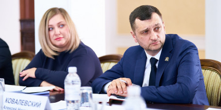 Глава Природнадзора Югры Ковалевский получил звание заслуженного эколога на фоне скандалов с рекультивацией свалок 