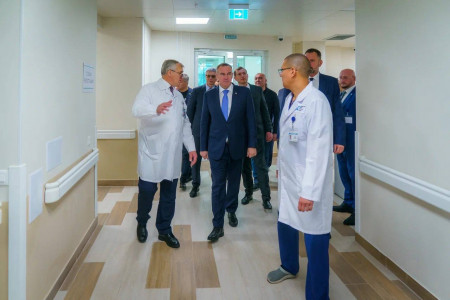 Главный врач Нижневартовской ОКБ окончил «Школу мэров»