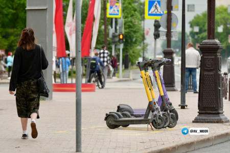 Губернатор Тюменской области Моор выступил против запрета электросамокатов