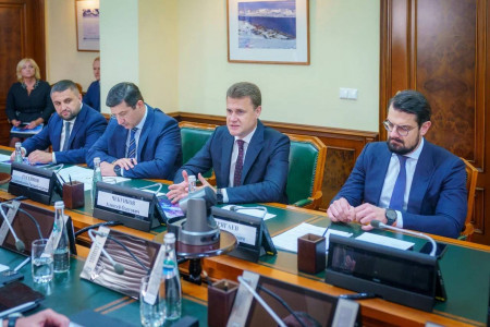 Министр РФ по развитию Арктики Чекунков может посетить ХМАО в конце июля