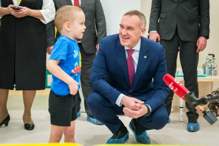 Власти ХМАО направят почти 200 млн рублей на компенсацию родителям расходов на частные детские сады