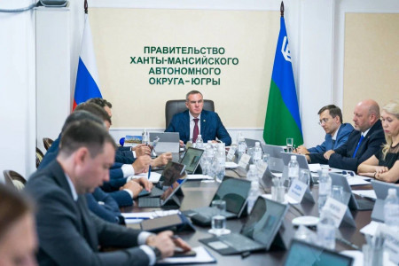 Губернаторы «тюменской матрешки» запустили каналы в мессенджере MAX